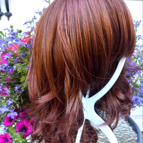 Auburn highlighted wig